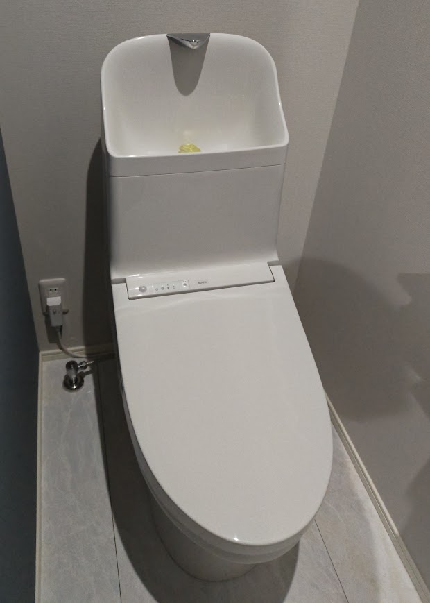 トイレ手洗い