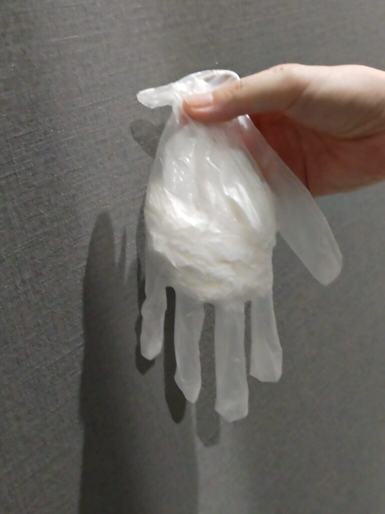 手を汚さず捨てられる